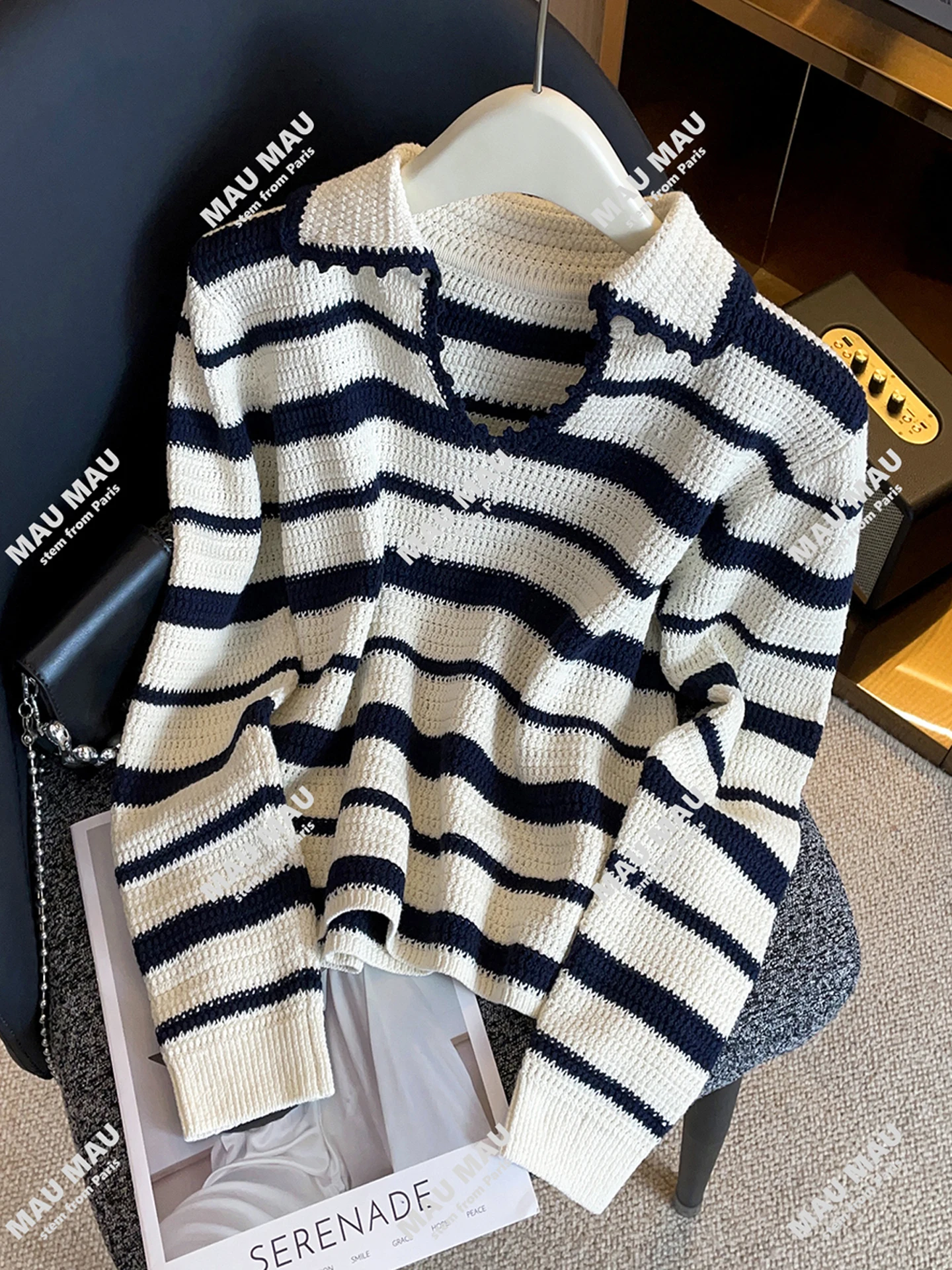 

High-End Women's Knitted irt Autumn College Sle Striped Turn-down Collar Top Ladies Faion Commute Sle Regular Fit