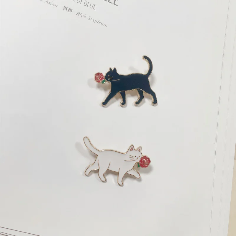 Creative Rose Flower Cat Pins Cartoon Cats Little Metal Decorative Pins Couple Brooches