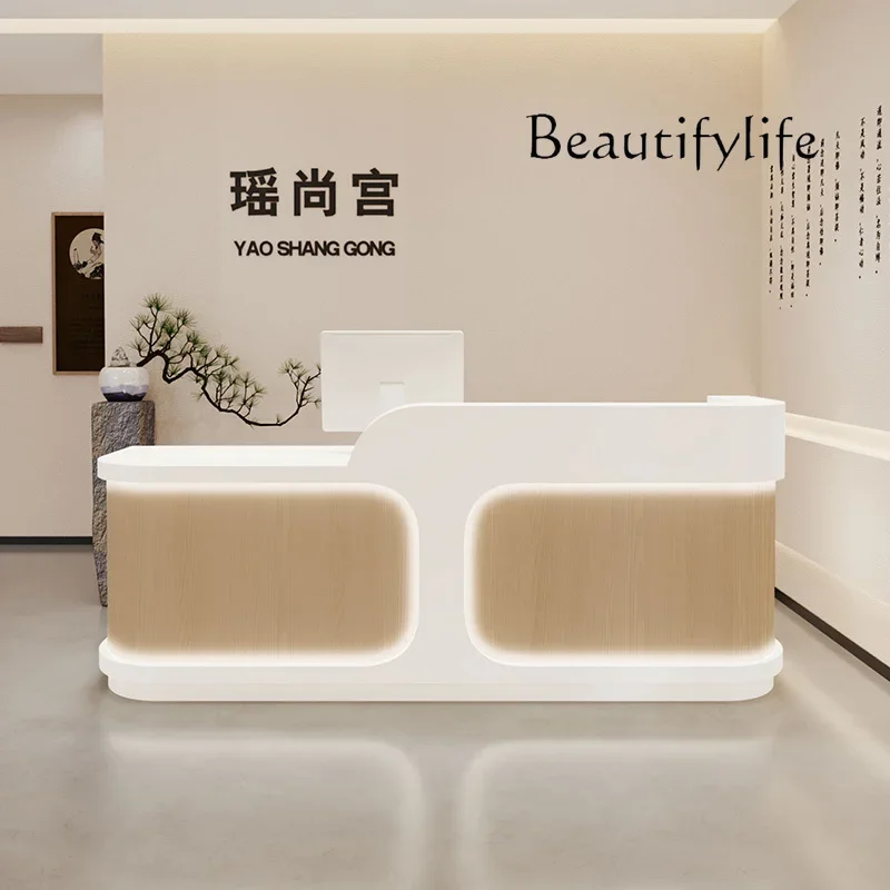 

Simple beauty salon checkout page paint clothing store company reception desk dance yoga coffee counter