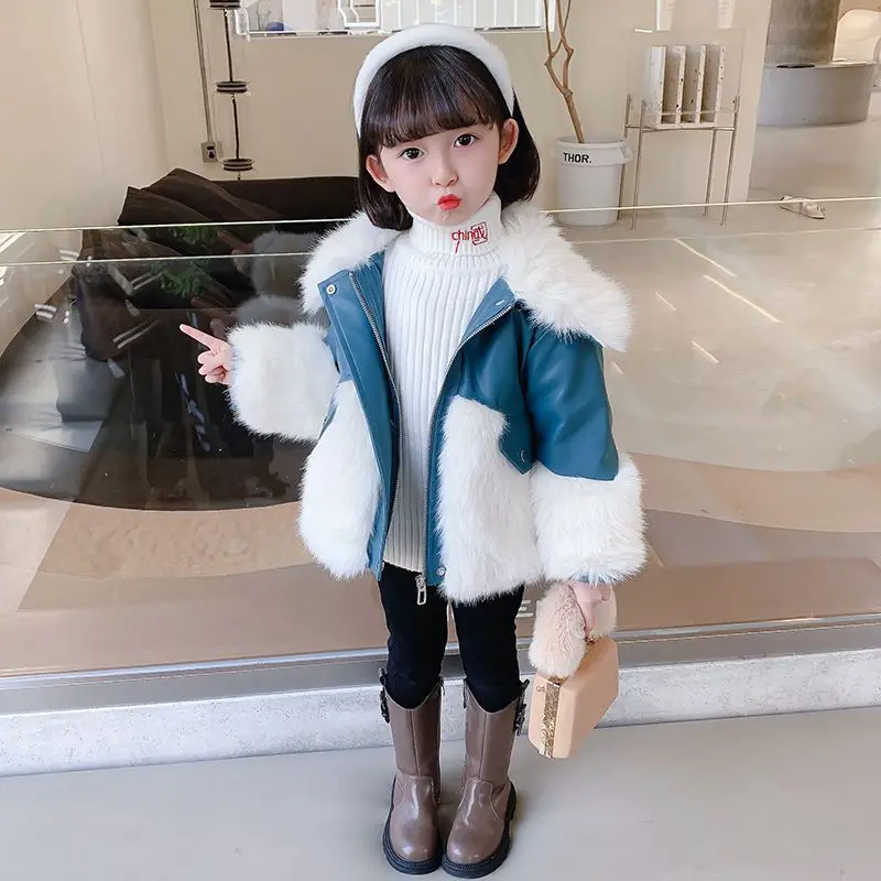 

2025 Girls Fleece-Lined Winter Jacket Fashion Casual Short Faux Fur Coat for Toddlers Thick Cotton-Padded Outerwear