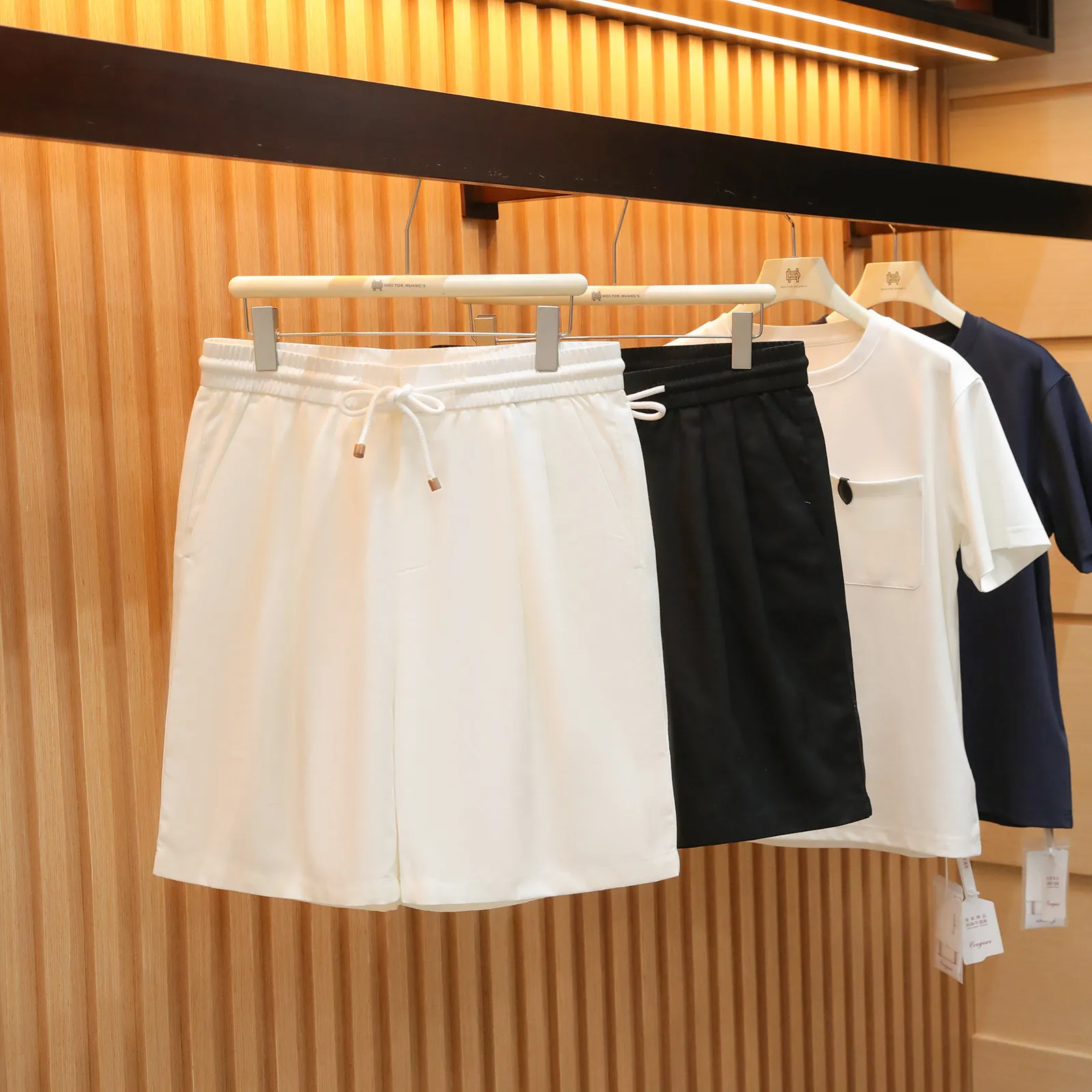 Italian luxury 2026 summer new men's old money style city outdoor Bermuda cotton and linen straight shorts