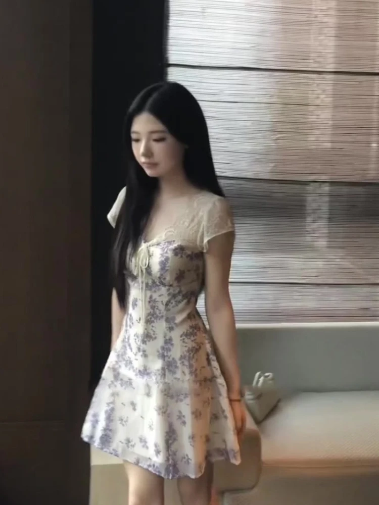 Vaion Sle 플로럴 프린트 V-넥 끈으로 묶는 허리 오트 드 여성 여름 2025 슬리밍 A라인 스커트 싱글 피스