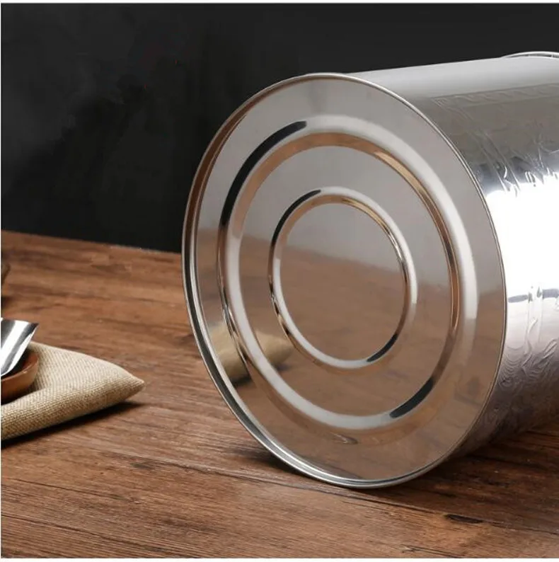 Stainless Steel Large Tea Caddy Tea Packaging Iron Box Household Portable Mini Metal Tea Box Small Sealed Tea Canister