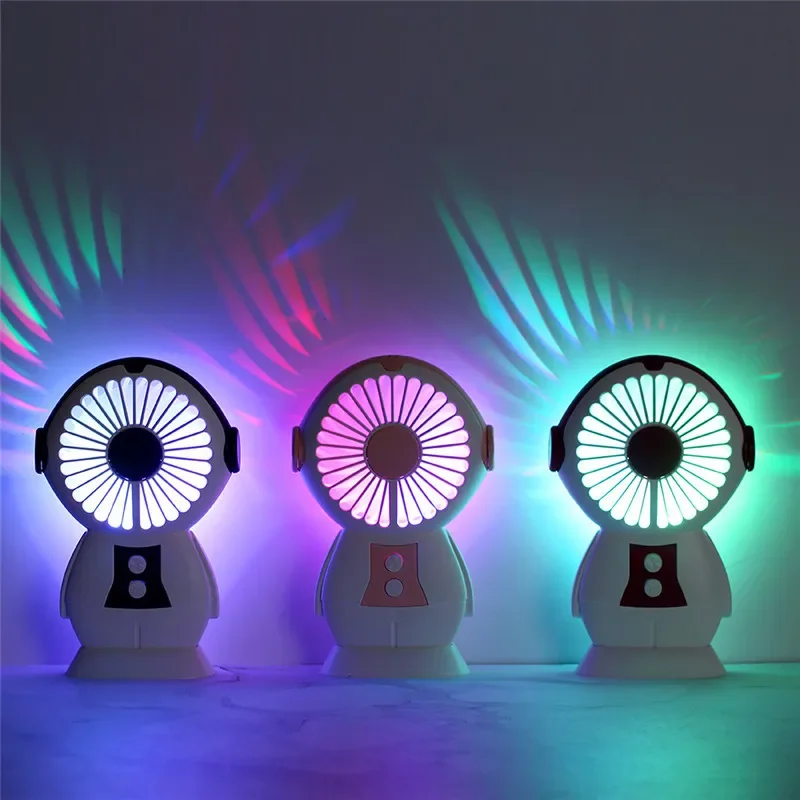 مروحة صغيرة شخصية محمولة باليد، مروحة طاولة صيفية شخصية لسطح المكتب قابلة للتعديل وهادئة وقابلة للطي مع ضوء LED للمكتب والمنزل في الهواء الطلق