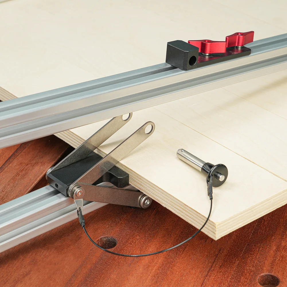 Four Way Panel Clamp Kit for Wood Joinery Projects with 3030 Aluminum Profile Mounting and 12 100mm Clamping Capacity
