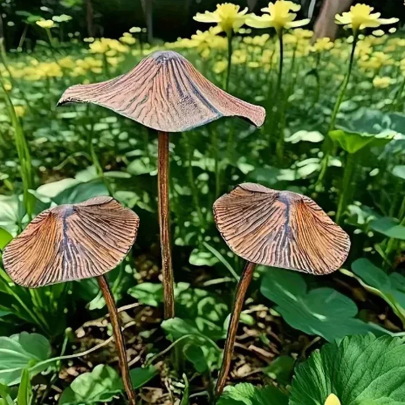 Retro Metal Rusty Mushroom Garden Decoration Set Outdoor Mushroom Rusty Plaque Garden Statues Sculptures Bonsai Accessories