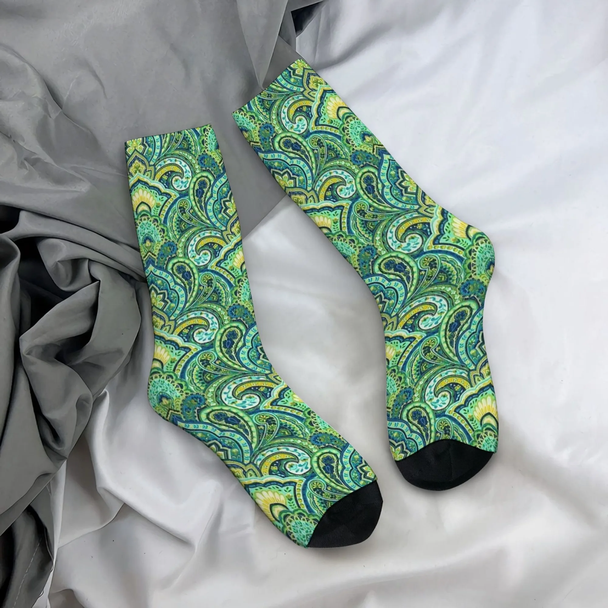 Retro green paisley patterned men's socks, novel Harajuku street style casual socks, perfect for crazy parties and holiday gifts