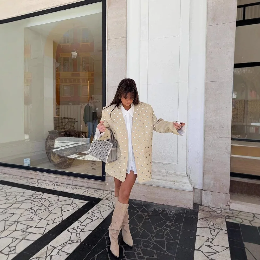 بدلة نسائية كاجوال بأكمام طويلة وسترة ببرشام وتفاصيل ملابس على الطراز الأوروبي والأمريكي