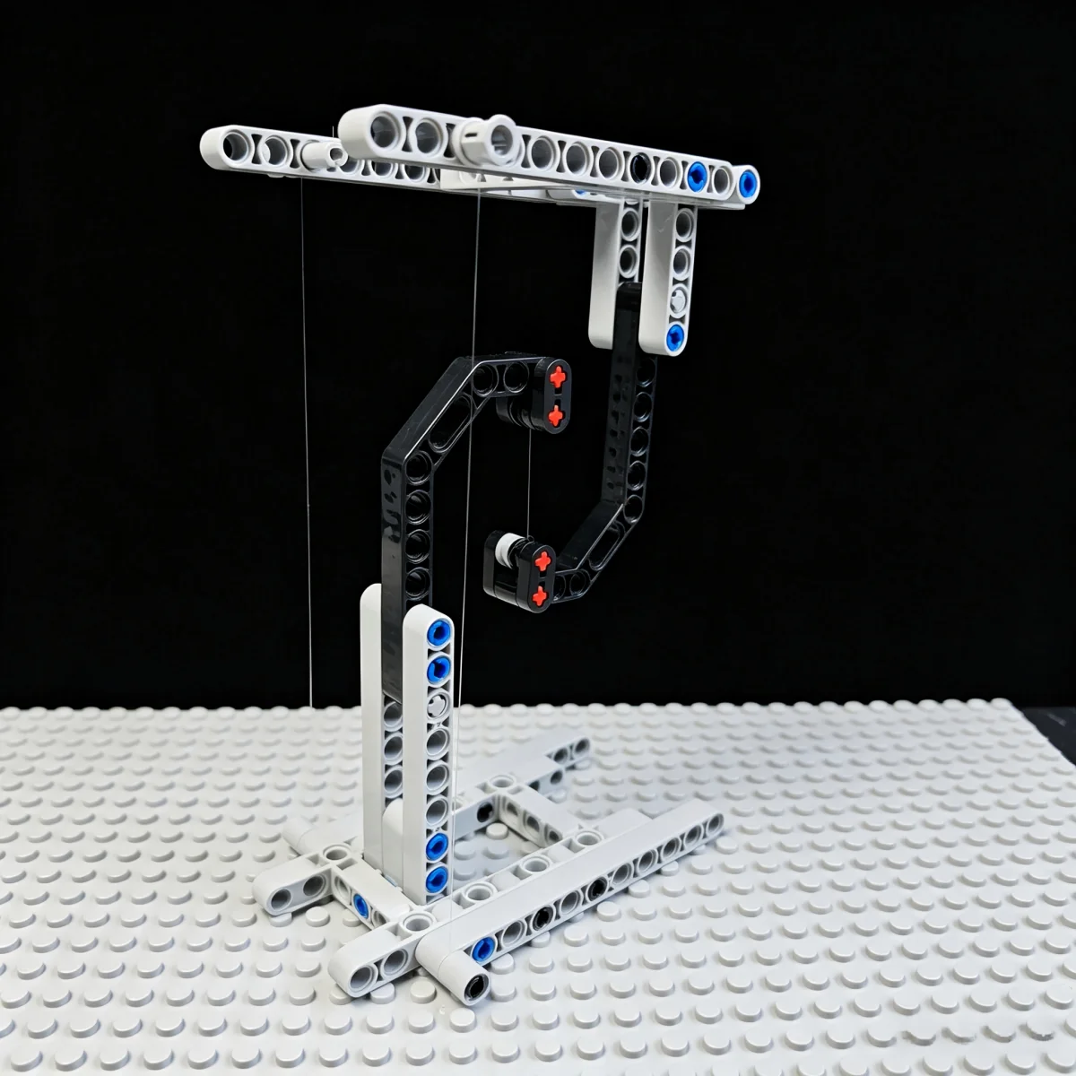 MOC Spannungsskulptur Bausteine Anti-Schwerkraft Unsichtbare Aufhängungskette Physik-Balance-Modell Ausstellungsständer Schreibtisch-Deko – Detail 4