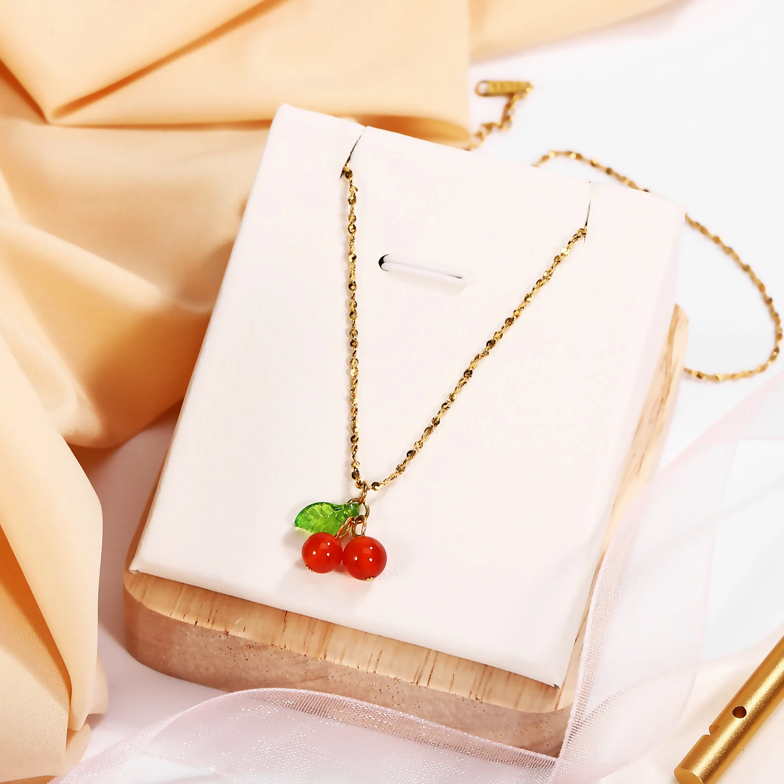 

Red Cherry Necklace Pendant Fruit Bride Charm Collarbone Titanium Steel Novelty Jewelry Accessory