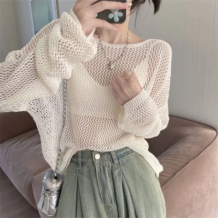 

Loose Back Pearl Chain Long Sleeve Openwork Knit Sweater ZT79