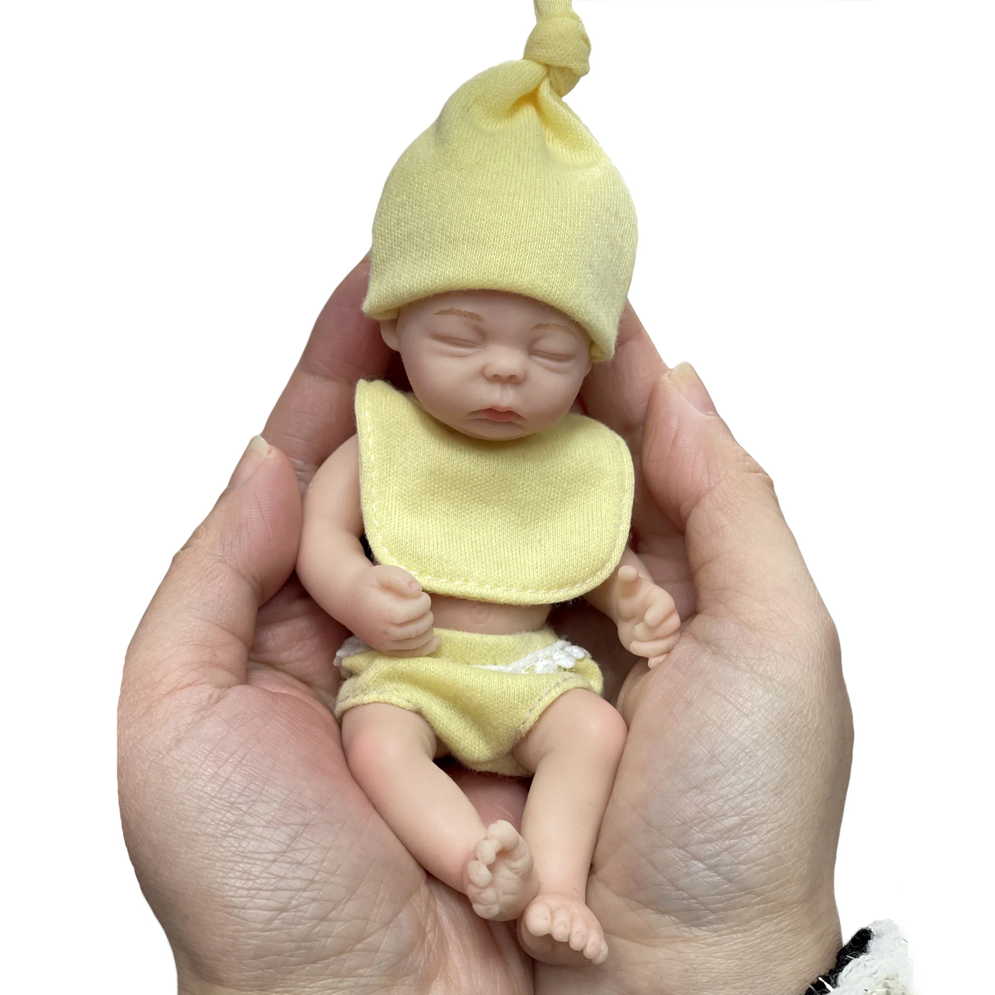 Saskia 6 Inch Mini Palm Silicone Girl Reborn Babies Yellow Clothes Lifelike Painted Newborn Boneca Reborn Corpo De Silicone