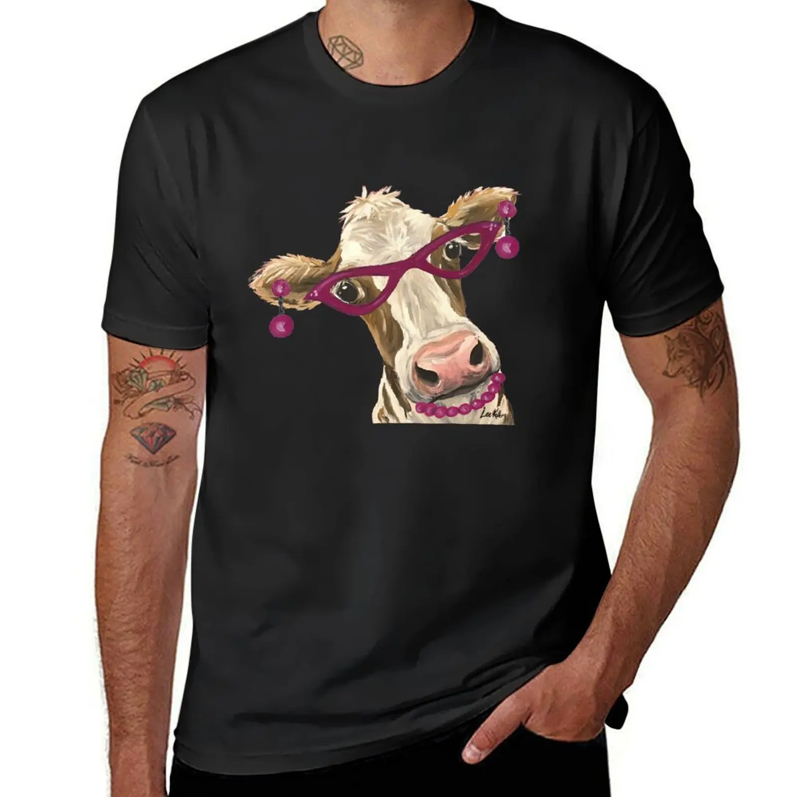 Cute Cow with Glasses and Earrings T-Shirt funnys Short sleeve tee hippie clothes blacks men clothes