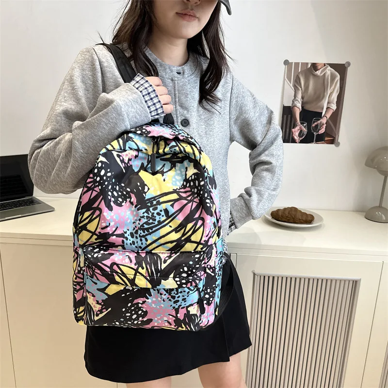 

2025 autumn new niche casual and stylish ladies' backpack individualistic large-capacity backpack for women