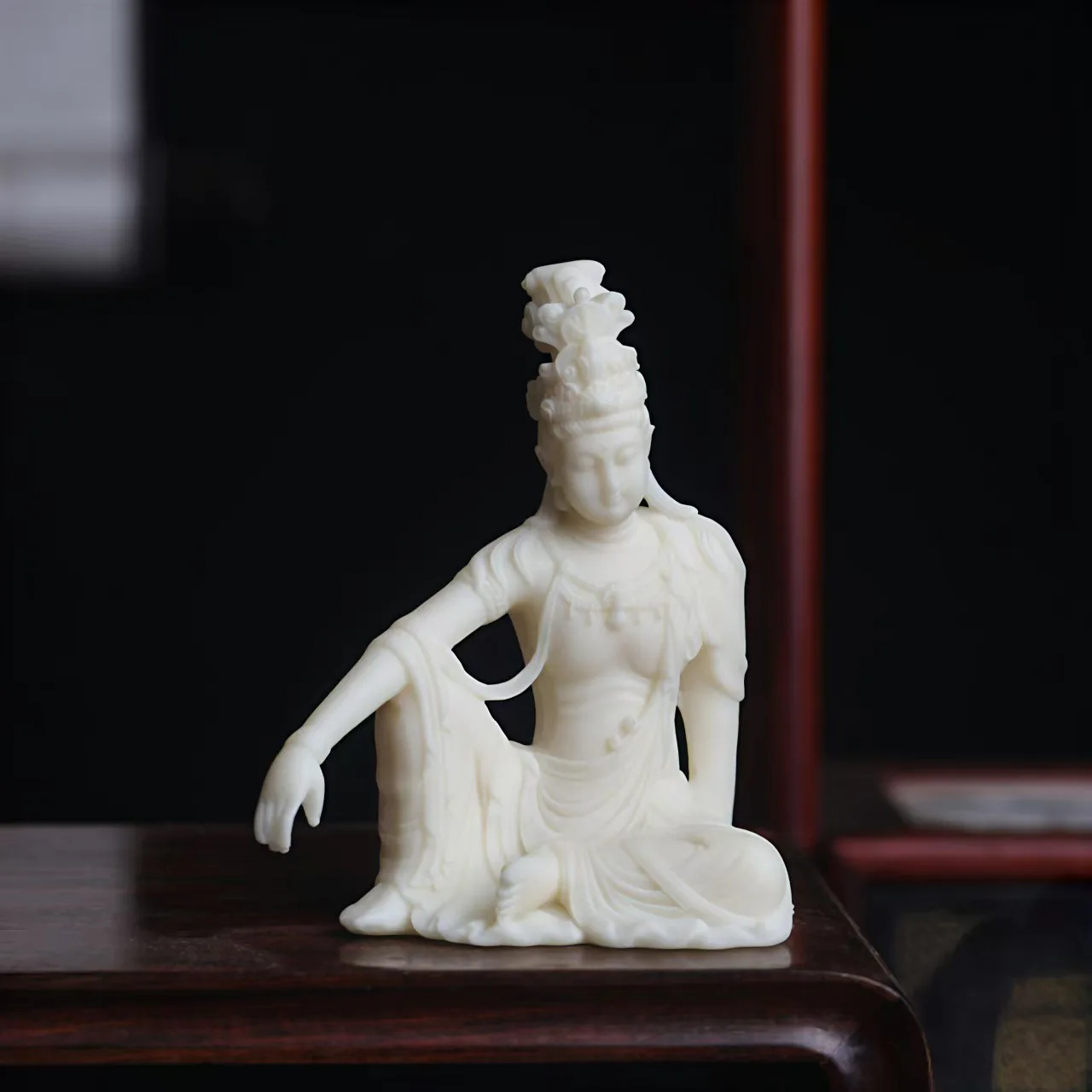 HYS new Bodhi fruit carving from Guanyin Bodhisattva Buddha statue home temple worship statue ornament home decoration
