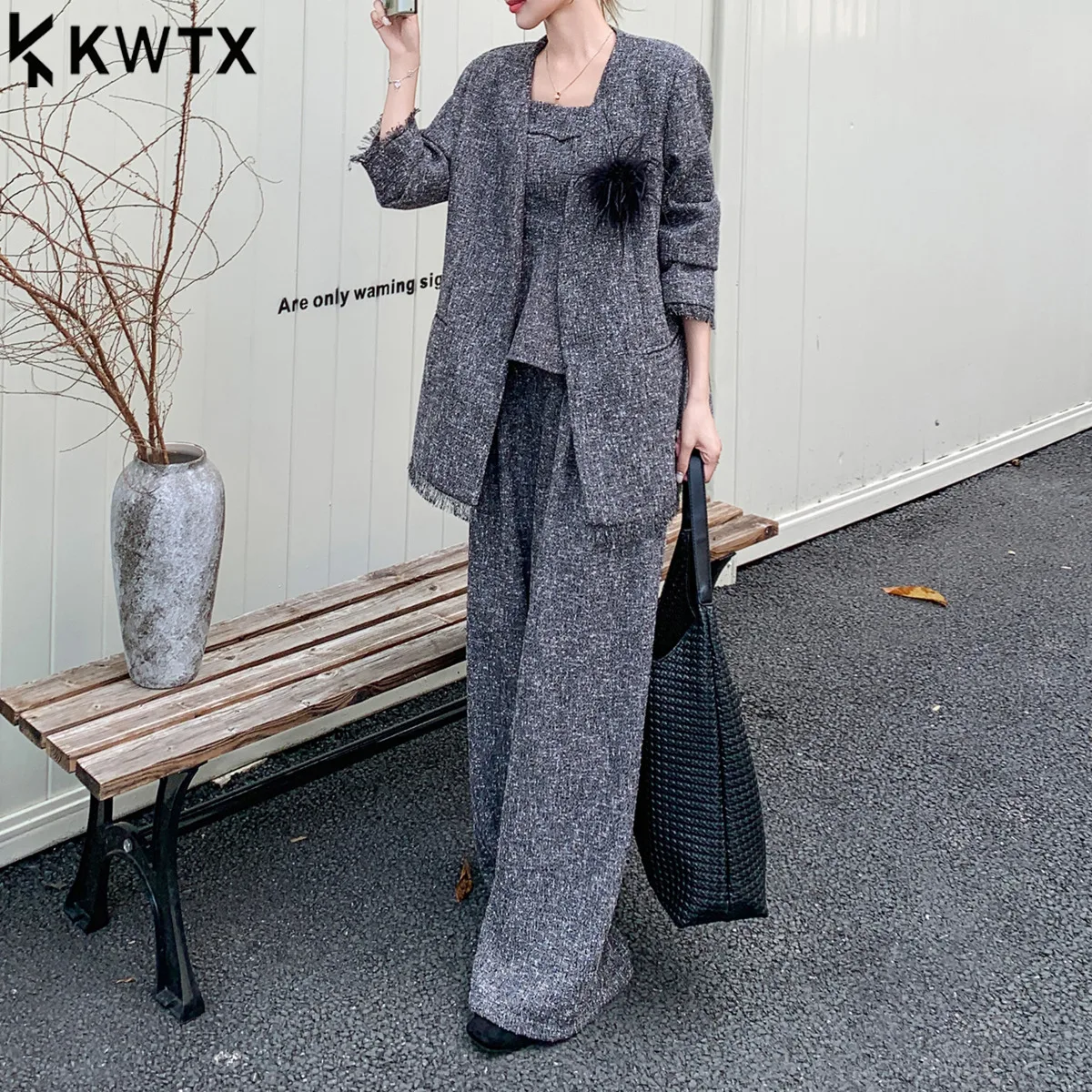 

KWTX 2025 Women's 3-Piece Suit Set V-Neck Blazer Fringe Tank Top High Waist Wide Leg Pants Office Chic Premium Quality Outfit
