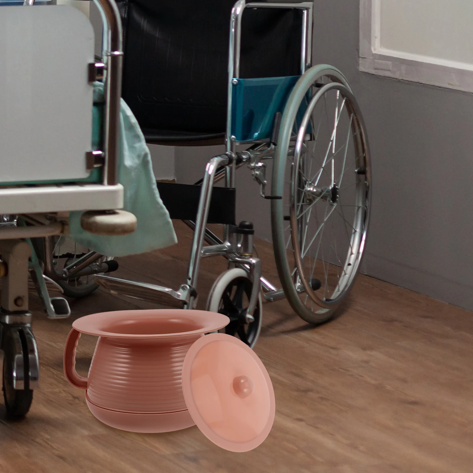 

Портативный писсуар с крышкой, защищенный от разливов, пластиковая кастрюля большой емкости для женщин и мужчин, пожилых людей, больницы, дома, путешествий