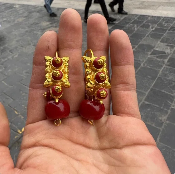 

Chinese Xizang Tibetan Ethnic Style Nepal Gold Plated Earrings
