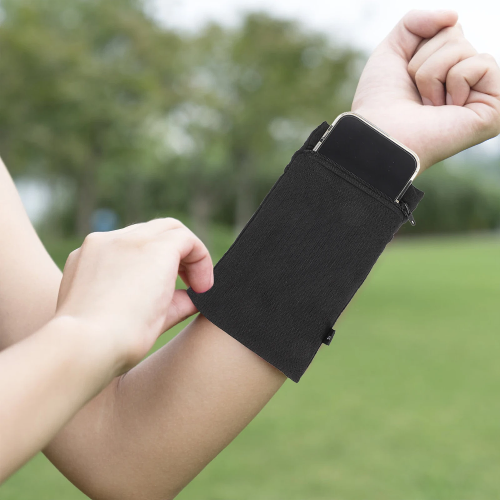 Sports Arm Phone Bag for Running Workout Gym Exercise Outdoor Activity with Elastic Lightweight Design Phone Holder for Mobile