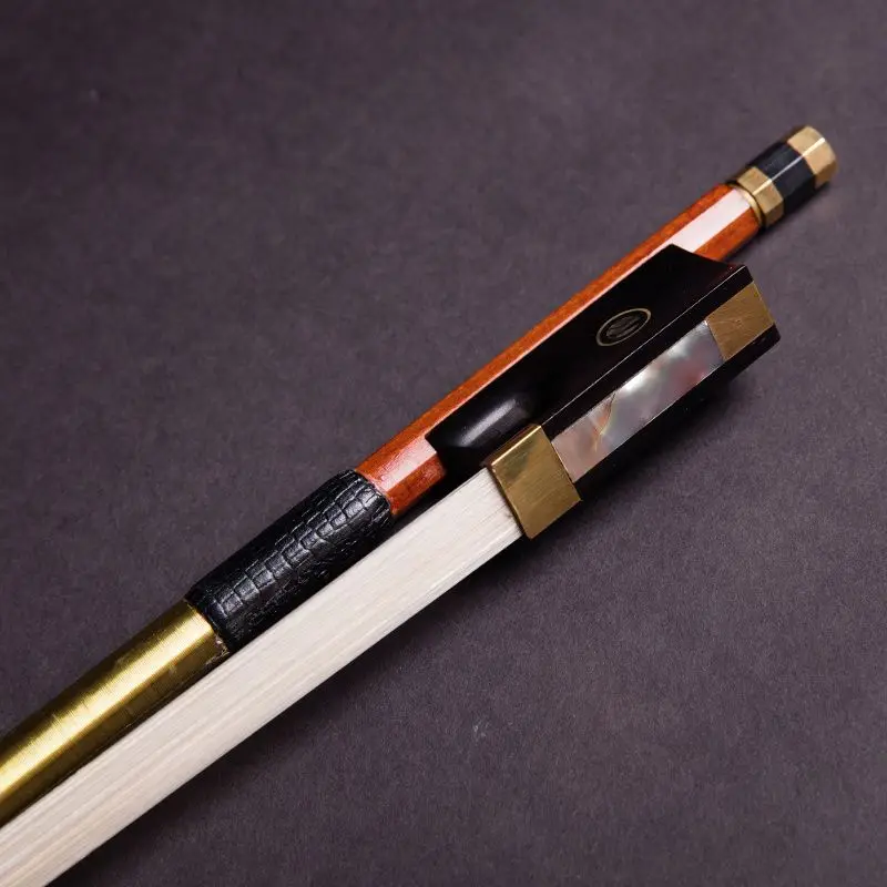 Brasilianischer Saphir-Geigenbogen, Geigenbogen