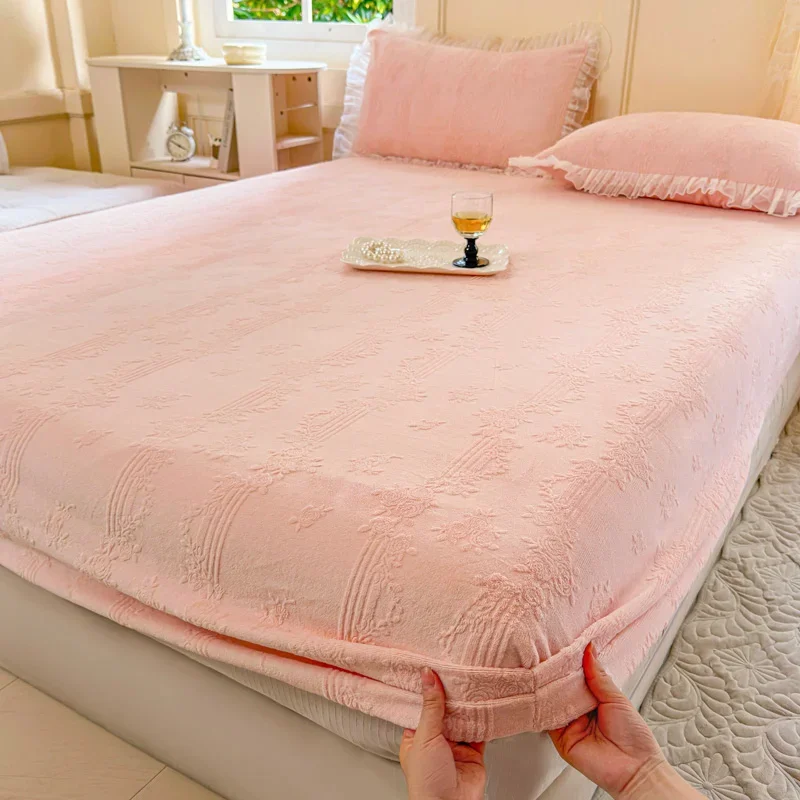 

Gork Heavy Carved Milk Velvet Single Bed Hat Pink Solid Bedspread Girls Bedding Thickened Thermal Belt Elastic Mattress Cover