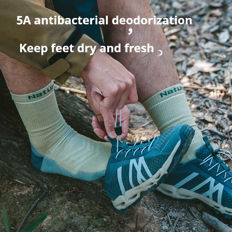 Naturehike Merino Wool Socks Sports Ultralight Men Women's Mid-Calf Outdoor Mountaineering Running Hiking Socks 1 Pair Thermal