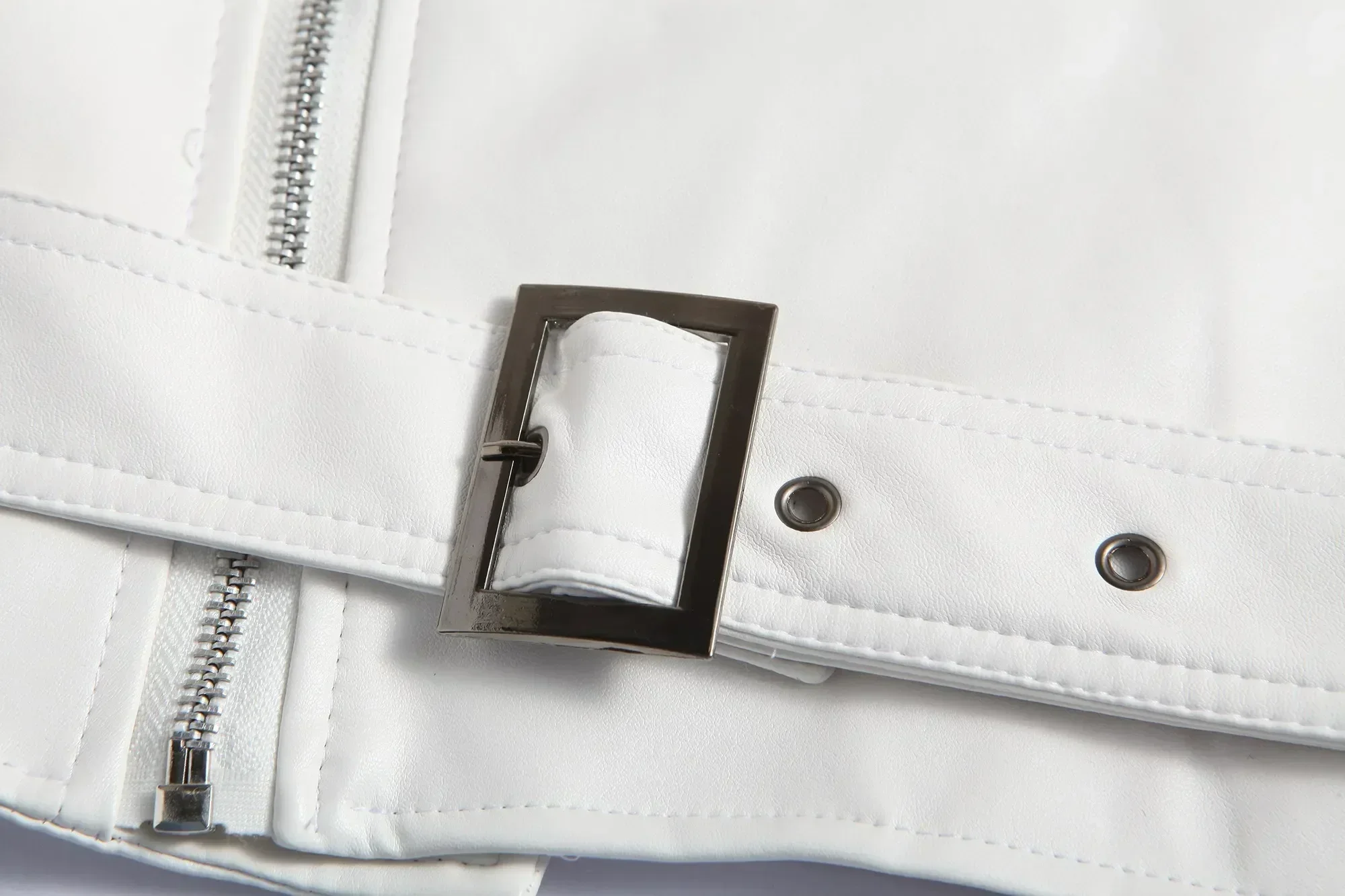 Men Slim White Leather Jackets Oblique Zipper Motorcycle Jackets New Men Outwear Moto Biker PU Leather Coats Size 4XL view 5