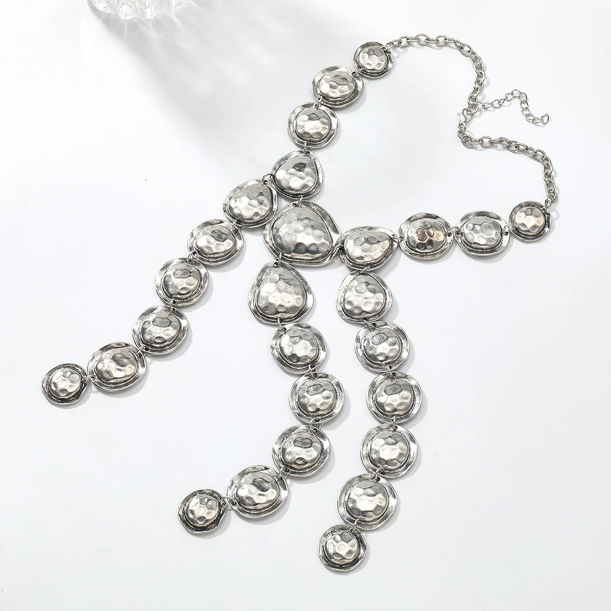 Neuheiten: Vintage Geometrische Metall-Wasserfall-Quasten-Halsketten für Damen, Statement-Schmuck, Geschenke für Feiertage und Partys – Detail 9