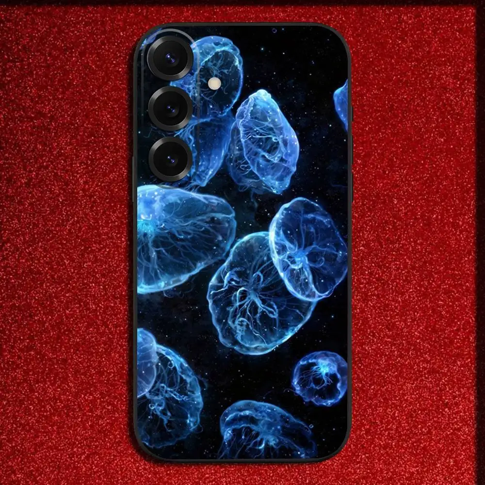 光るクラゲ柄スマホケース Samsung S25、S24、S21、S22、S23、S30、Ultra、S20、Plus、Fe、Lite、5G対応 ブラックカバー