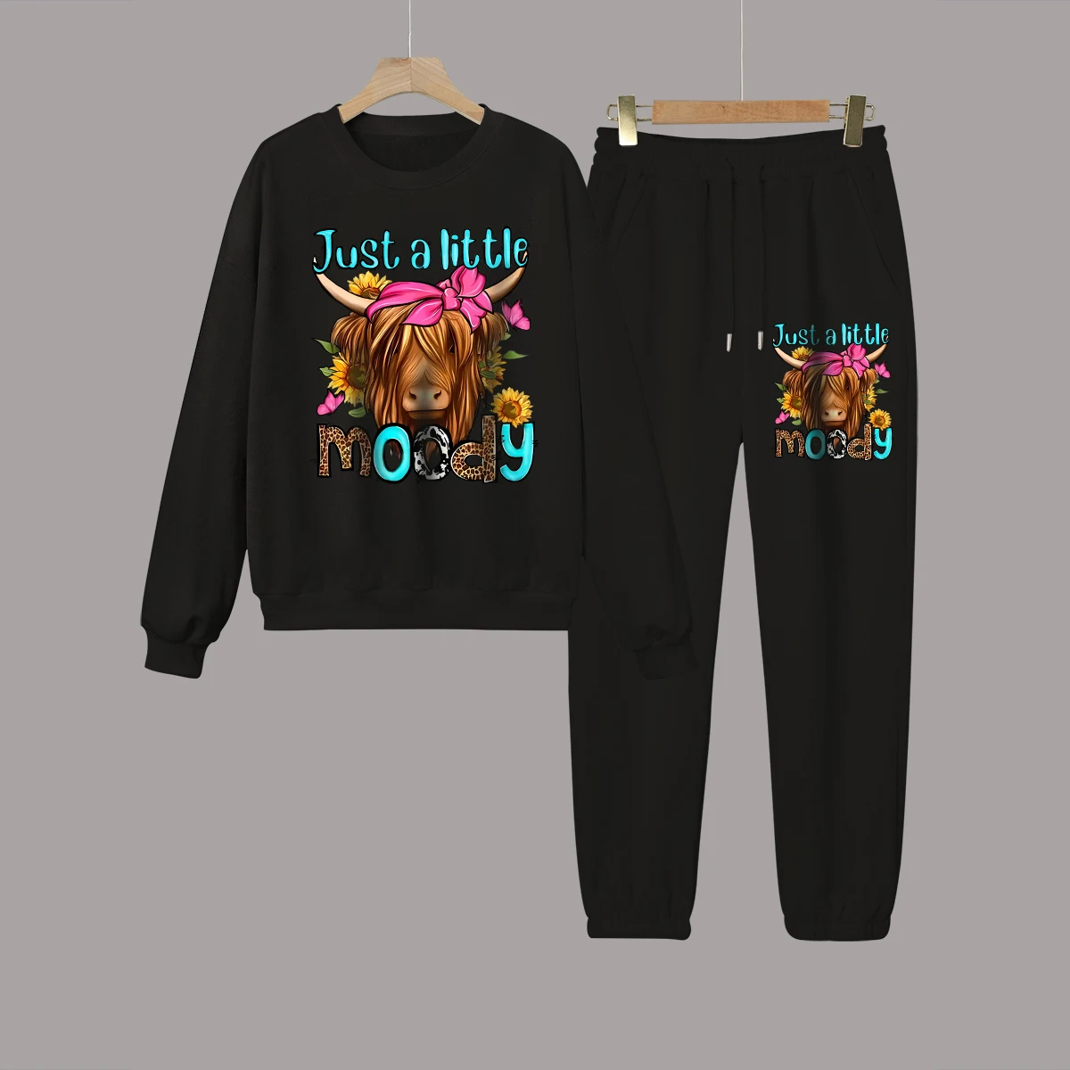 Fashion sweatpants and crewneck 2-piece women's lucky cow print suit, happy women's clothing sweatshirt casual solid long sleeve