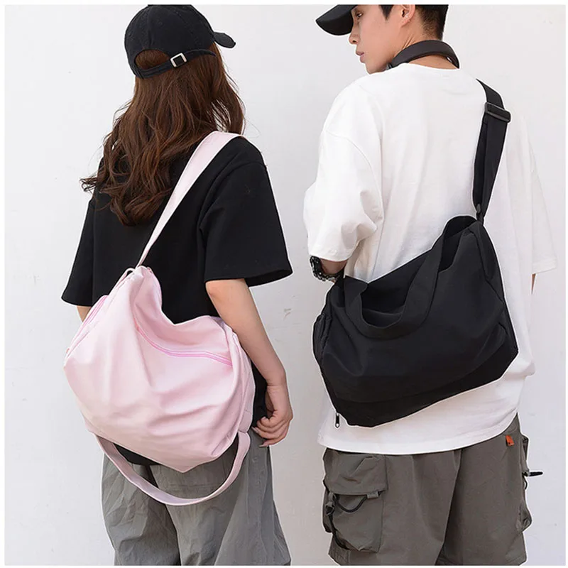 

Single Shoulder Messenger Fashion Handbag Solid Colour Large Capacity Nylon Travel Tote Bag for Man Women