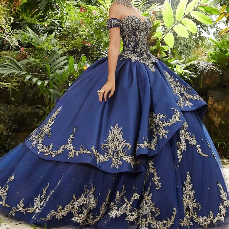 

Off The Shoulder Sweetheart Quinceanera Dress Strapless Layered Skirt Prom Dress Metallic Crystalline Appliqued Ballgown