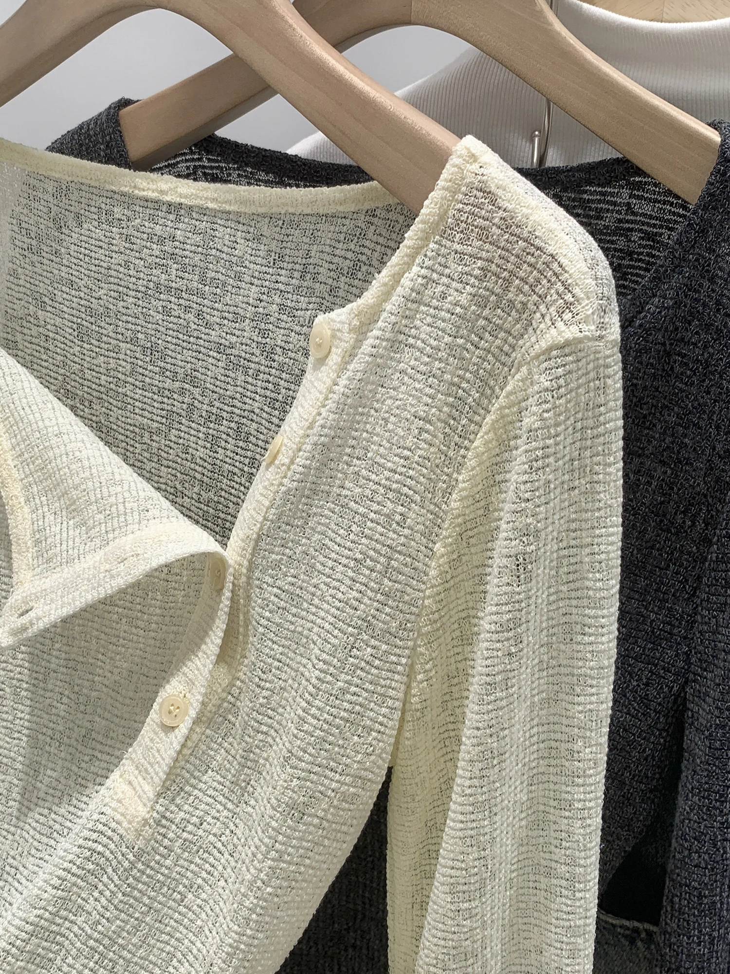 ユニークで美しい薄いロングスリーブの女性用Tシャツ、サンデカバー、韓国風通勤ファッション、ユニークで美しいトップス