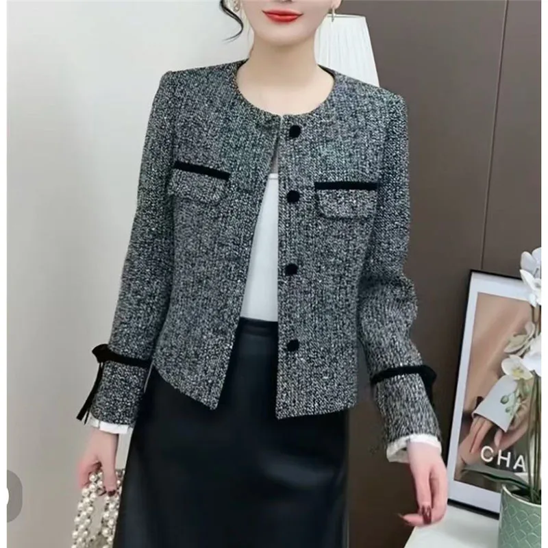 

Fashion Short Women's Small Fragrance Coat 2025 Spring New Female Korean Ladies Temperament Slim Jacket Loose Round Neck Outwear