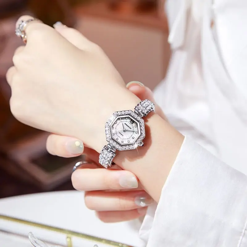 Top Brand Luxury Women Watches Quartz Fashion Bracelt Ladies Watch Crystal Diamond Silver Watch Women