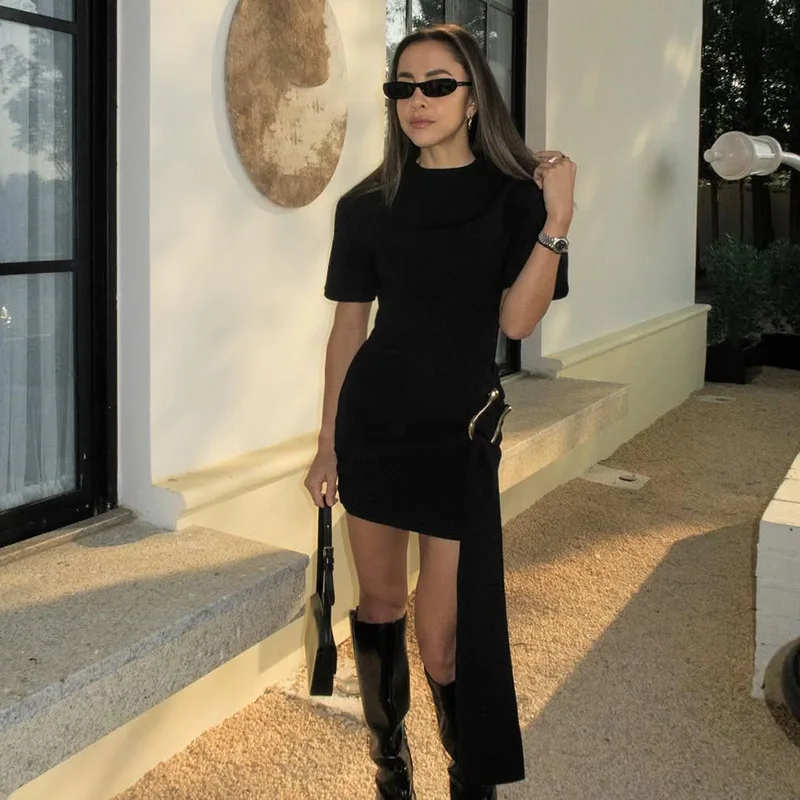 Sukienka mini w stylu Y2K z metalową klamrą, dopasowana, codzienna, z okrągłym dekoltem, krótkim rękawem, elegancka, w jednolitym kolorze, podkreślająca figurę, rozmiar 15