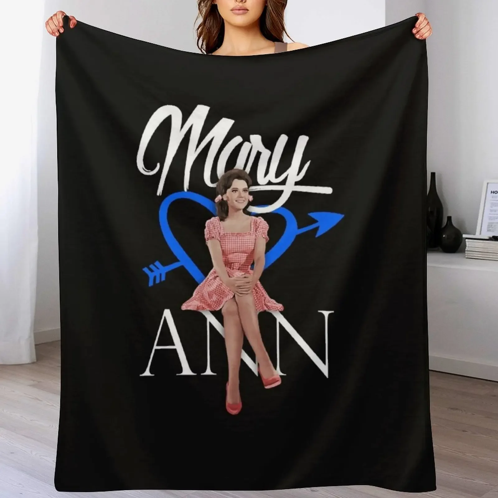 

Mary Ann Throw Blanket Long Lasting Soft Plush Blanket for Daily Use
