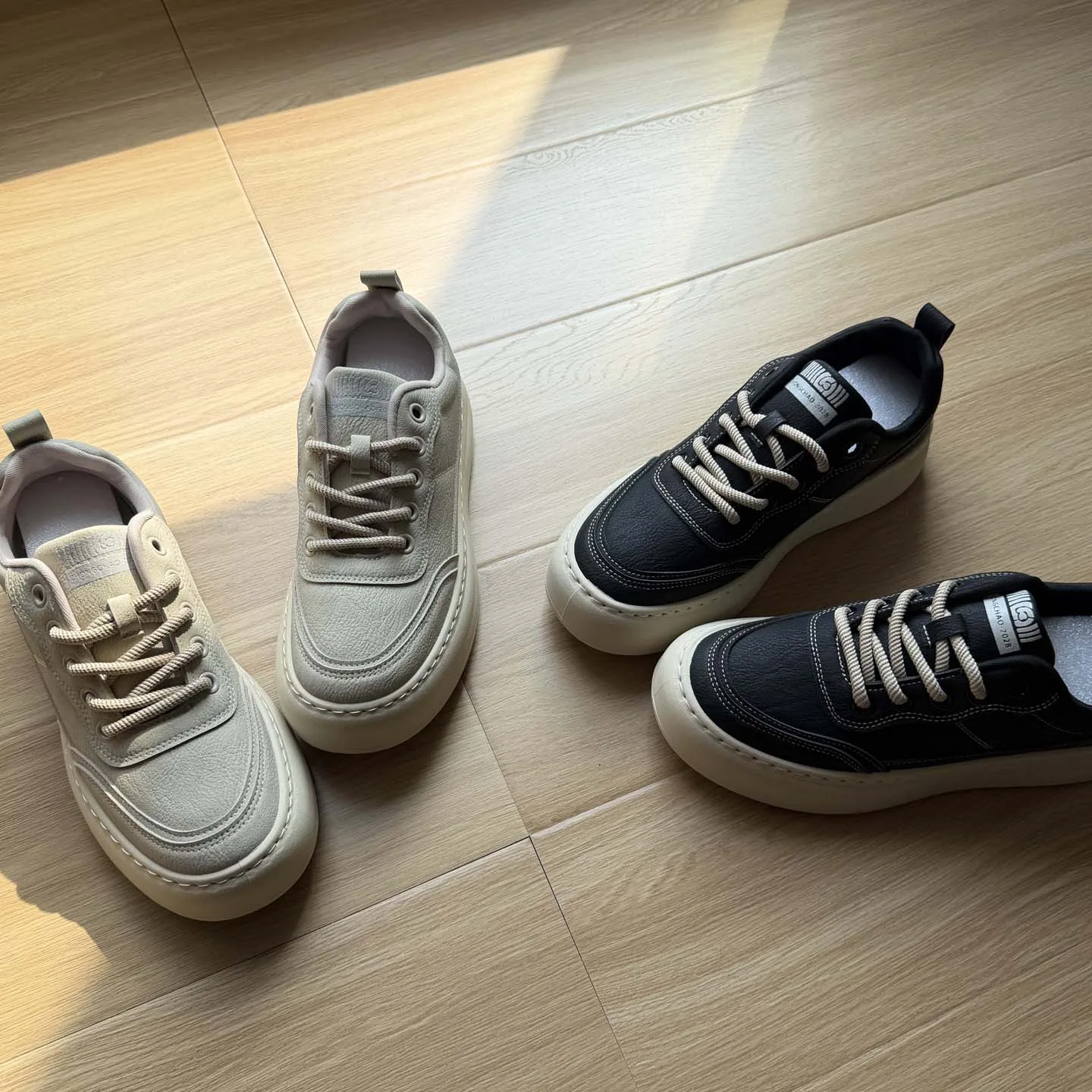 

Men's Pure Color Low Top Casual oes Spring Season Versatile Laced Slip-On Sneakers Breathable Comfortable round Toe Board S...