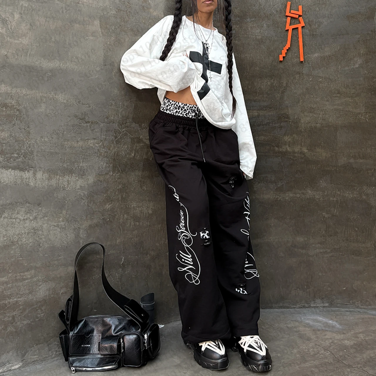 Aesthetics 2000s Retro Geometry Y2k Style Harajuku Clothing Street Wear Baby T-shirt Street Wear Gothic Long Sleeve Emo girl view 5