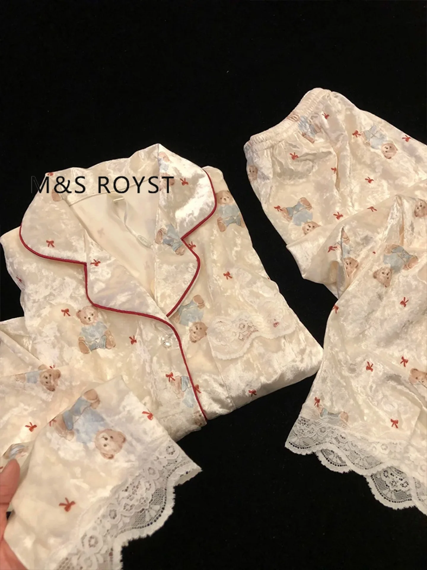 Conjunto de Ropa de Dormir Victoria Gold Velvet para Mujer, Estilo Otoñal, Diseño de Oso de Dibujos Animados, Ropa para el Hogar, Suave, de Poliéster, Manga Larga y Pantalones