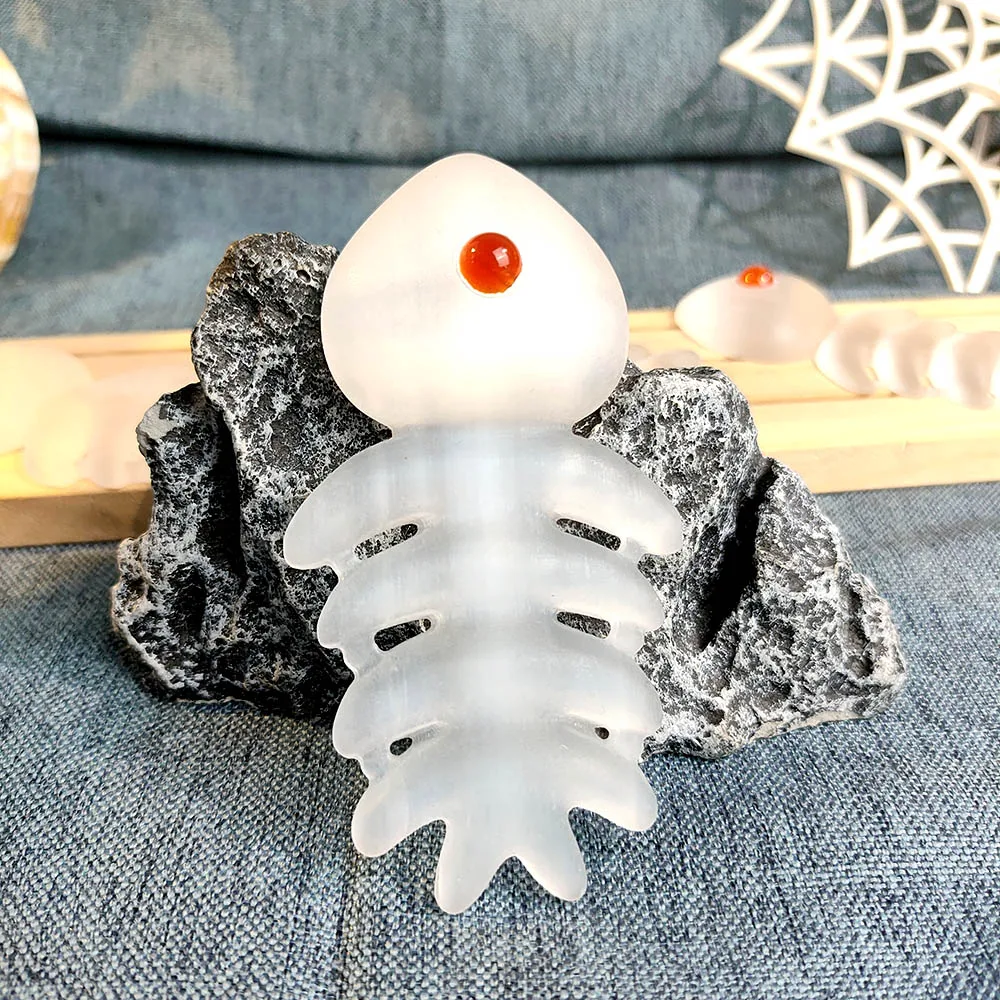 Natural Selenite Fish Bone Shape Carnelian Handicraft Ornaments High Quality Festival Gifts DIY Crystal Reiki For Meditation