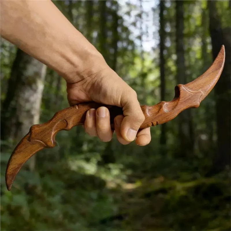 SOFT-2Pcs Golden Sandalwood Claw Knife Ornament, Wooden Carved Practice Tool For Performance Training & Home Decor