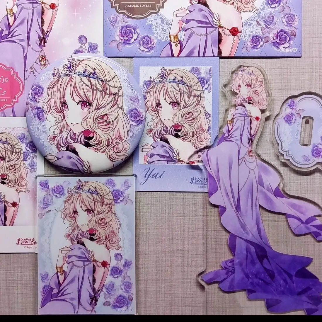 

Komori Yui Acrylic Stand DIABOLIK LOVERS Anime Model Plate Desk Decor Standing Sign Figures Christmas Gifts
