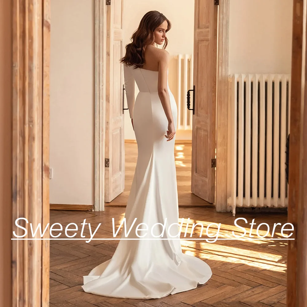 Sexy Arab Mermaid Wedding Dress One Shoulder Long Sleeve Big Flower Sweep Train Saud Bridal Gown Customized Simple Bride Dresses