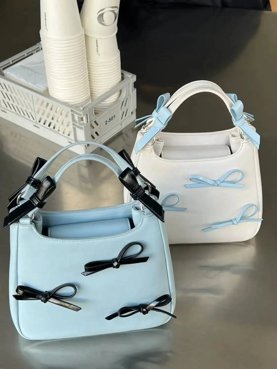 

Bloom Hot Girls Y2k Hand Purse Female Sweet Cool Bow Handle Blue Bucket Bag Women Haruku Aesthetic Casual Crossbody Bags