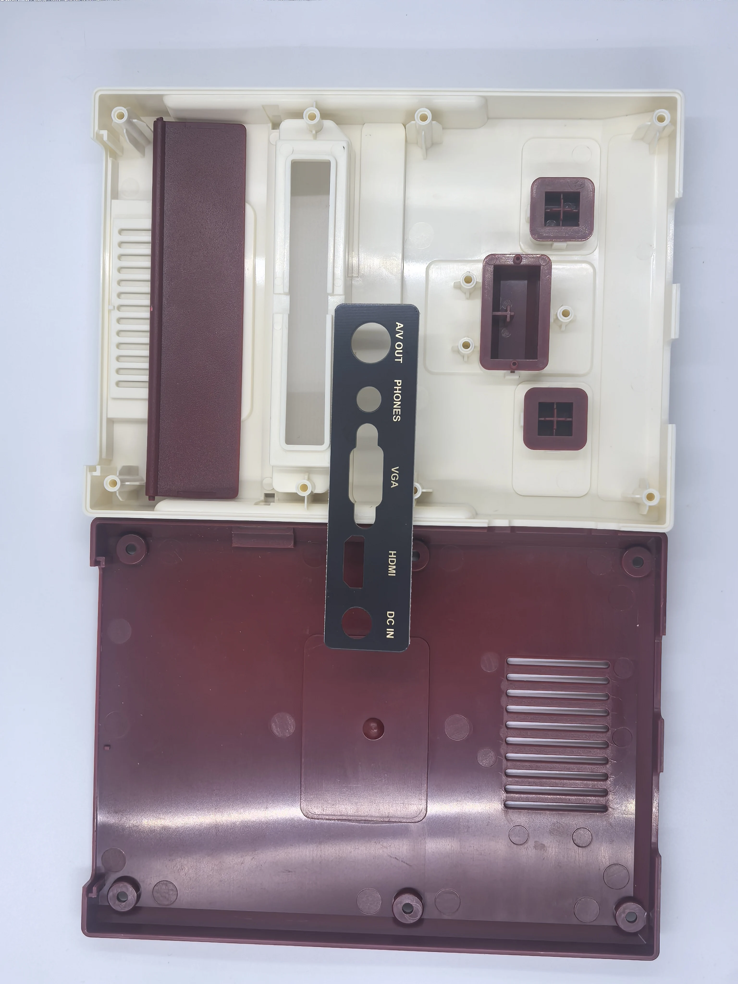 2 غلاف بديل للألوان الجديدة، أغلفة شبه شفافة متوافقة مع حافظة شفافة لوحدة تحكم ألعاب الفيديو Qing Liu Retro