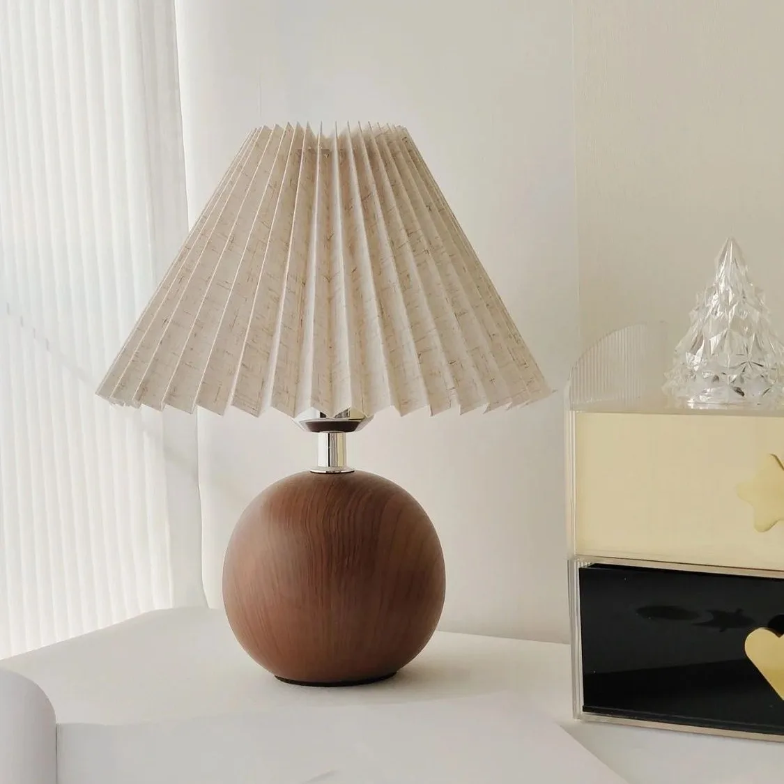 LED Table Lamp Nordic Pleated Fabric EU Plug For Living Room Home Bedroom Atmosphere Decoration Not Including Bulbs