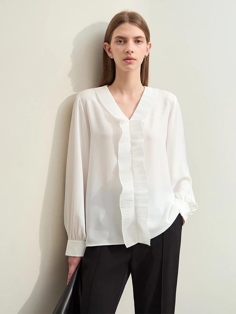 Amii Minimalism 2024 Spring New Chiffon Shirts For Women Solid V-neck Organ Pleat Straight Long-sleeve Casual Blouses 12421086