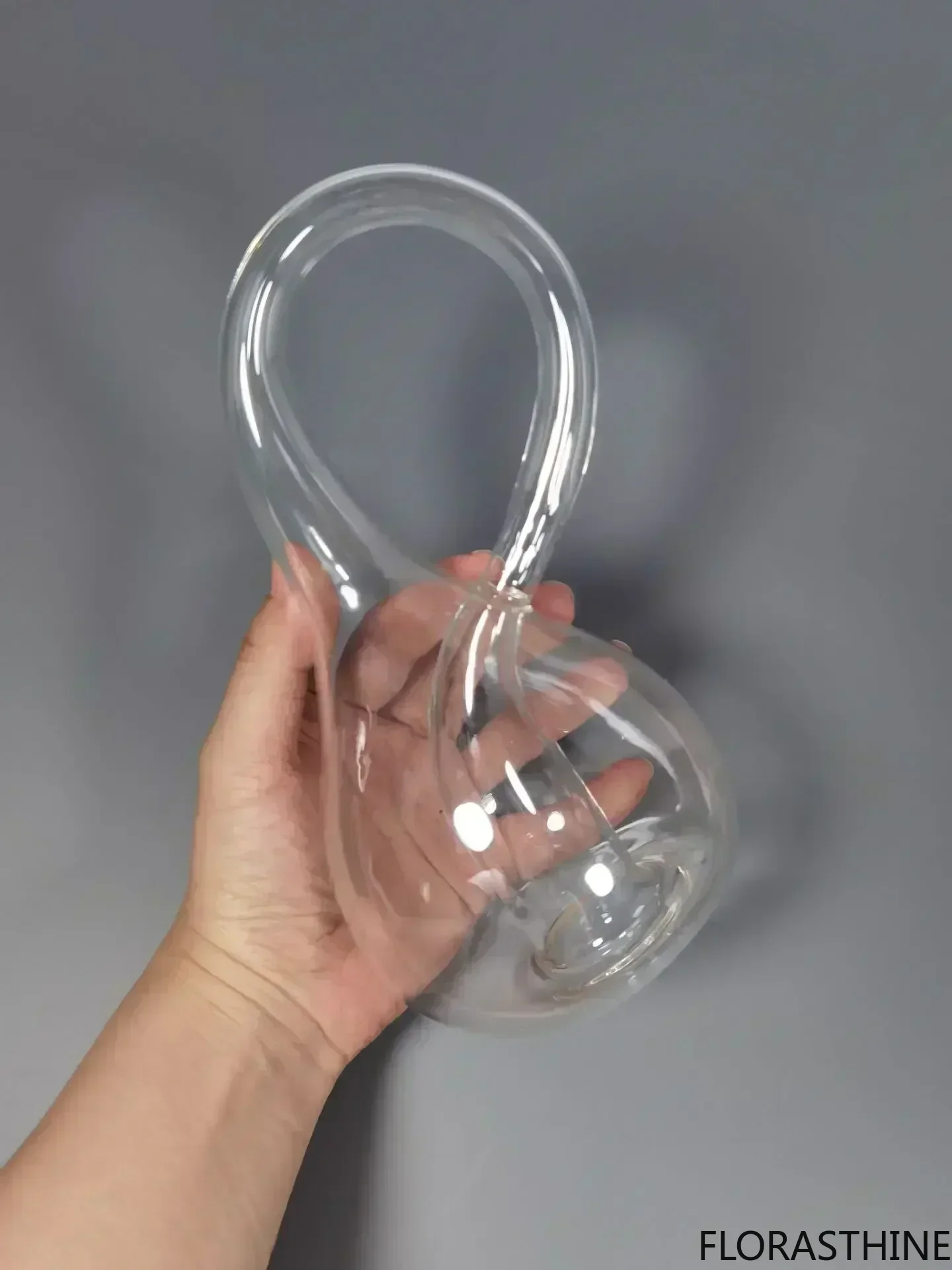 Factory Sales Klein Bottles Thickened Ornaments Four-dimensional Bottles Space Decorative Glass Gifts