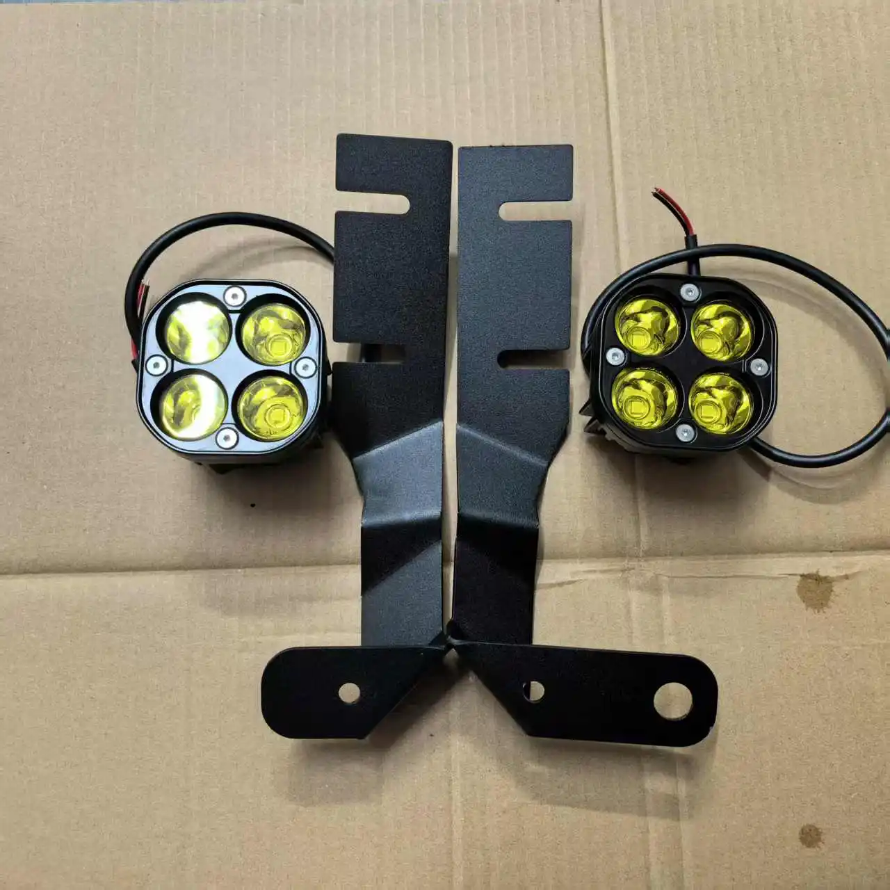 Engine Hood Spotlight Bracket for 12-24 Nissan Patrol Y62, Can Install Spotlight and Antenna Manganese Steel Material